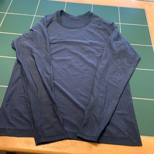 Lululemon men’s metal vent tech long sleeve shirt